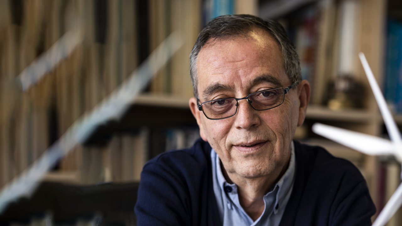 Álvaro Pinilla, profesor titular del Departamento de Ingeniería Mecánica